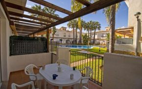 Adosado con jardin y piscina Palm Beach 86 ALBERT VILLAS
